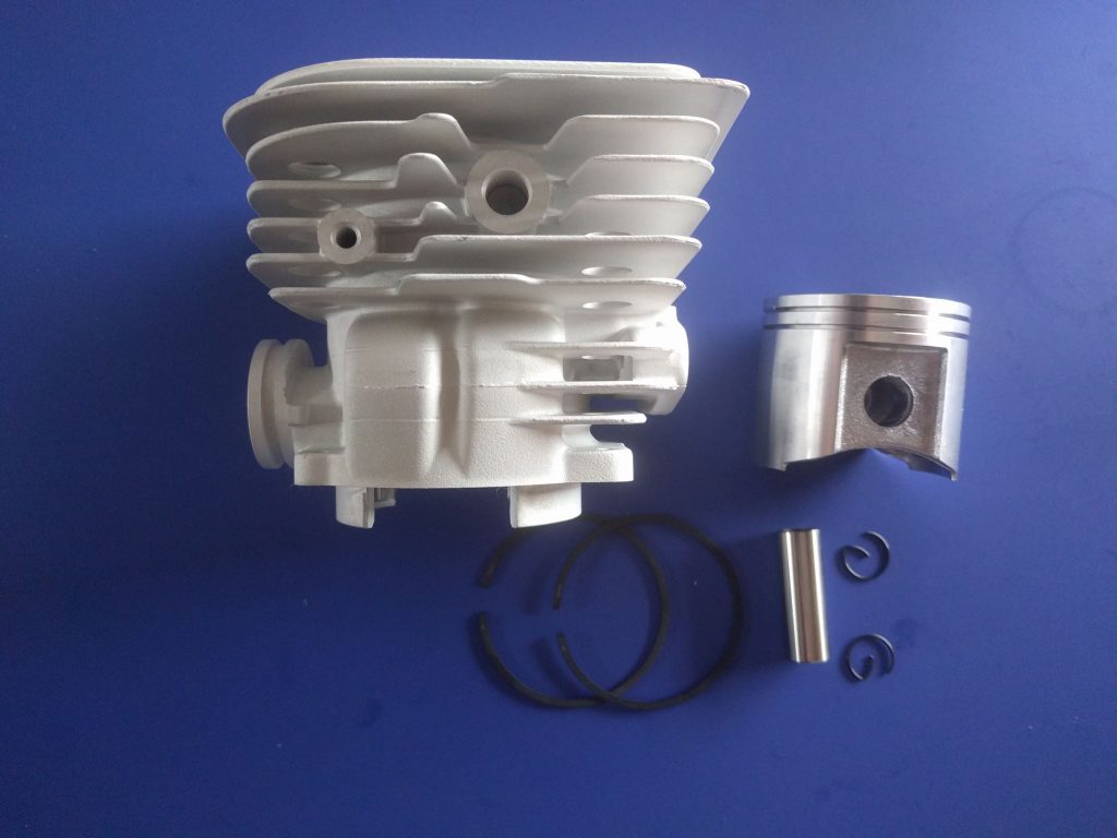 Husqvarna 385, 390XP Cylinder kit Chainsaw Parts World