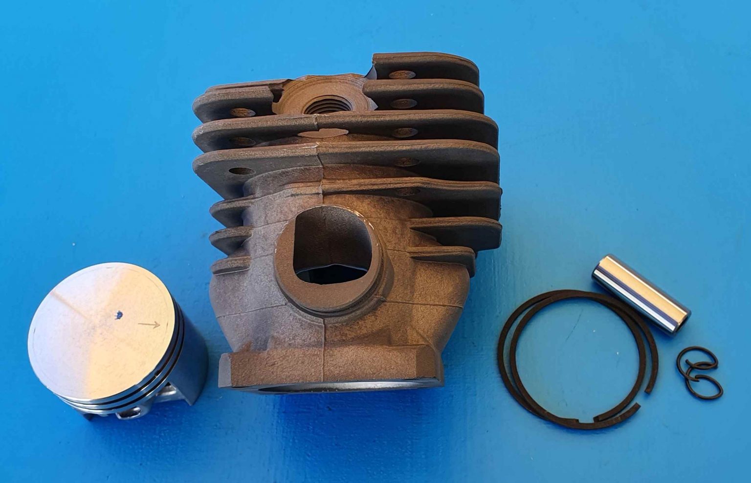 Cylinder With Piston (42mm) for Stihl 024, MS240 Chainsaws - 1121 020 Cylinder With Piston (42mm) for Stihl 024, MS240 Chainsaws - 1121 020