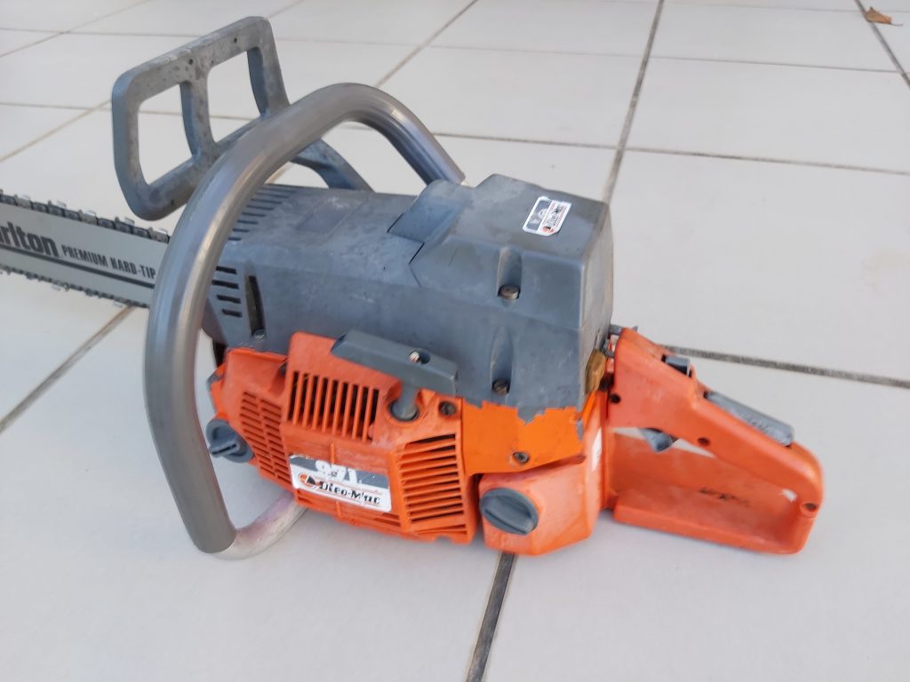 OLEO MAC 981 CHAINSAW with 24 INCH BAR - Chainsaw Parts World