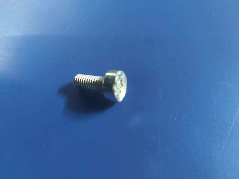 STIHL 5 x 12 Bolt Chainsaw Parts World