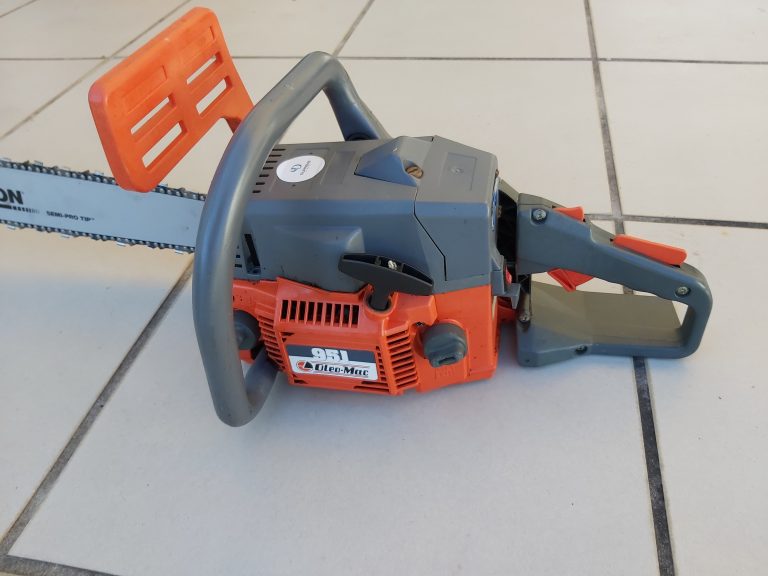 OLEO MAC 951 CHAINSAW with 18 INCH BAR - Chainsaw Parts World