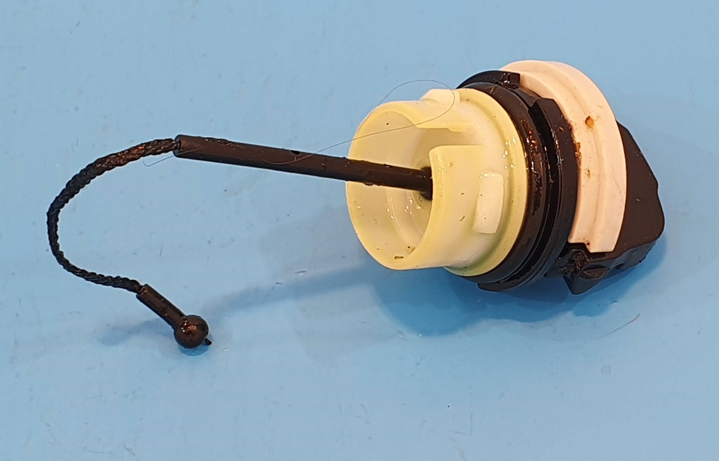 Genuine STIHL Oil & Fuel Cap Set - Compatible With MS171, MS192, MS250, MS260 & More