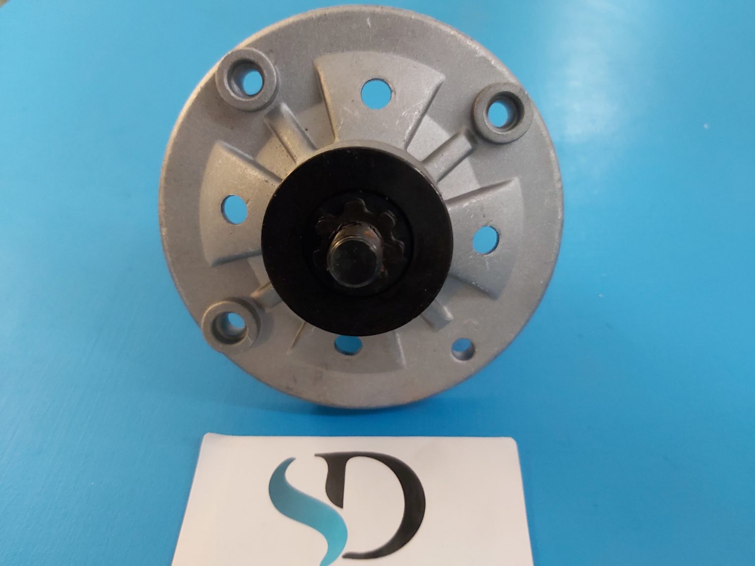 JOHN DEERE Spindle Assembly X300, X300R, X304, X324, Z225, Z245