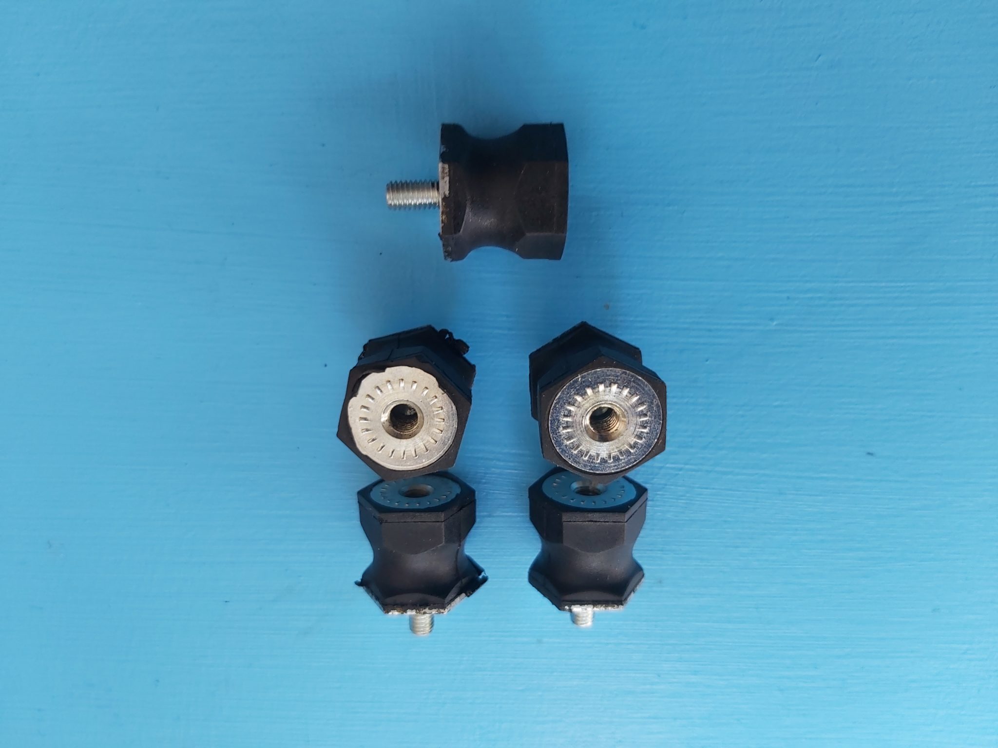 DOLMAR 112, 114, 116, 117, 119, 120, 120S AV Mounts Chainsaw Parts World